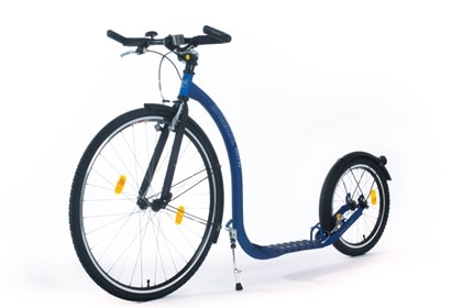 De blauwe Kickbike Sport G4