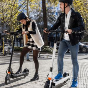 De elektrische step Joyor
